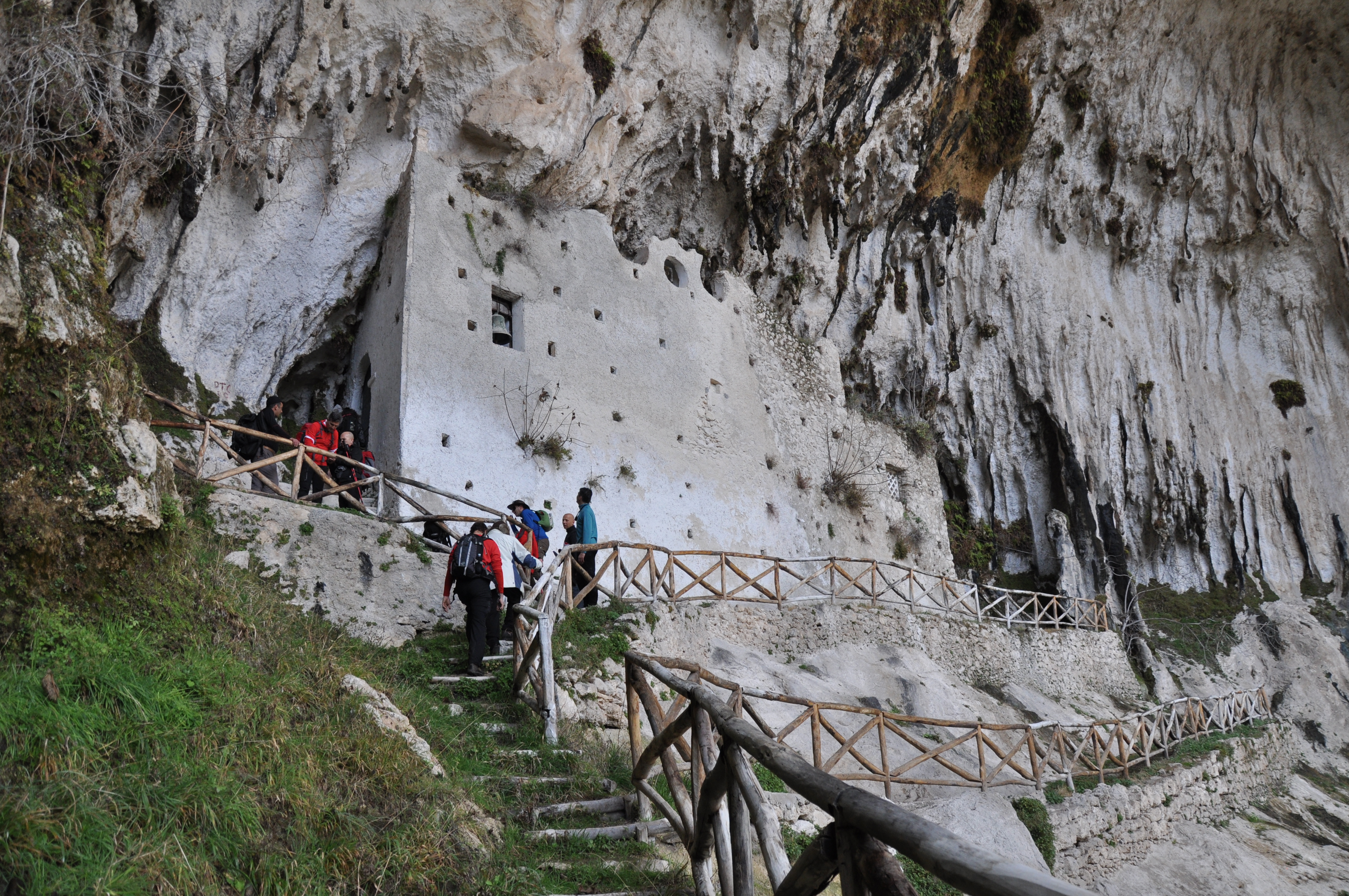 Cascate di Calabritto Trekking