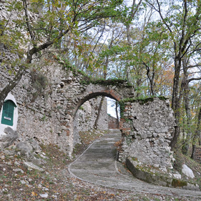 Serino Castello e Santuario Madonne delle Grazie (1)